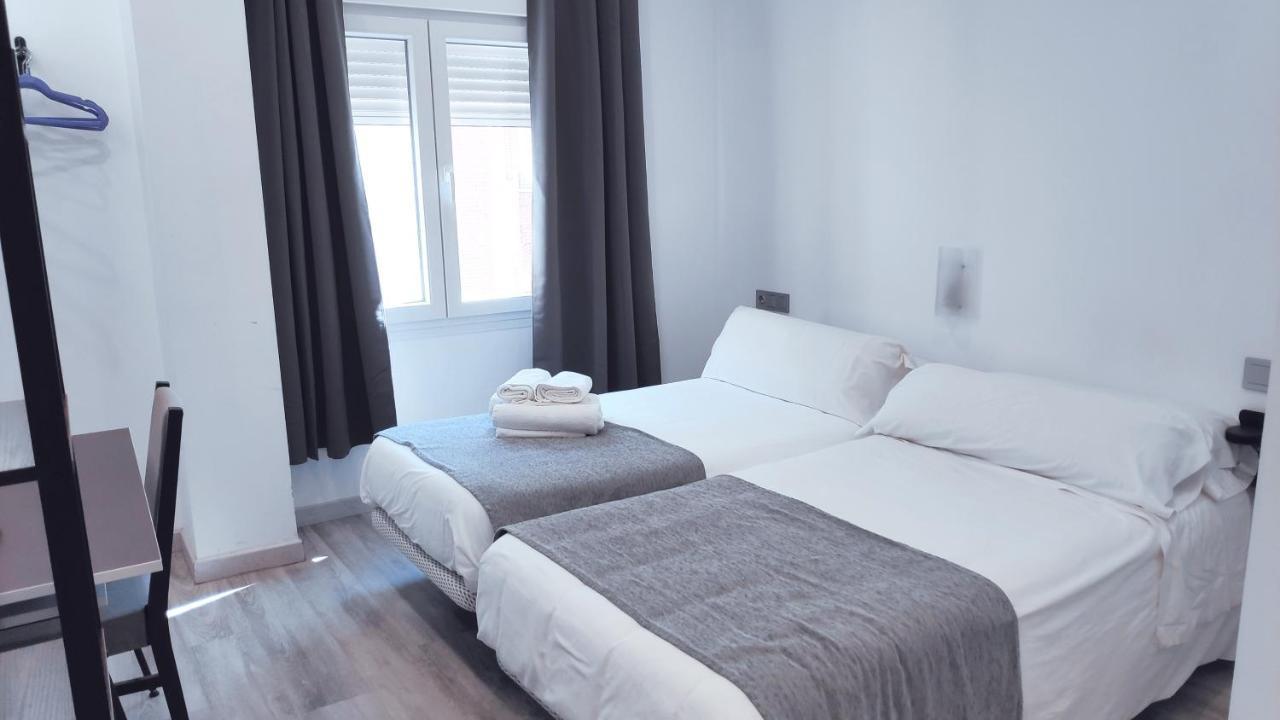Hostal Dona Isabel Majadahonda Eksteriør bilde