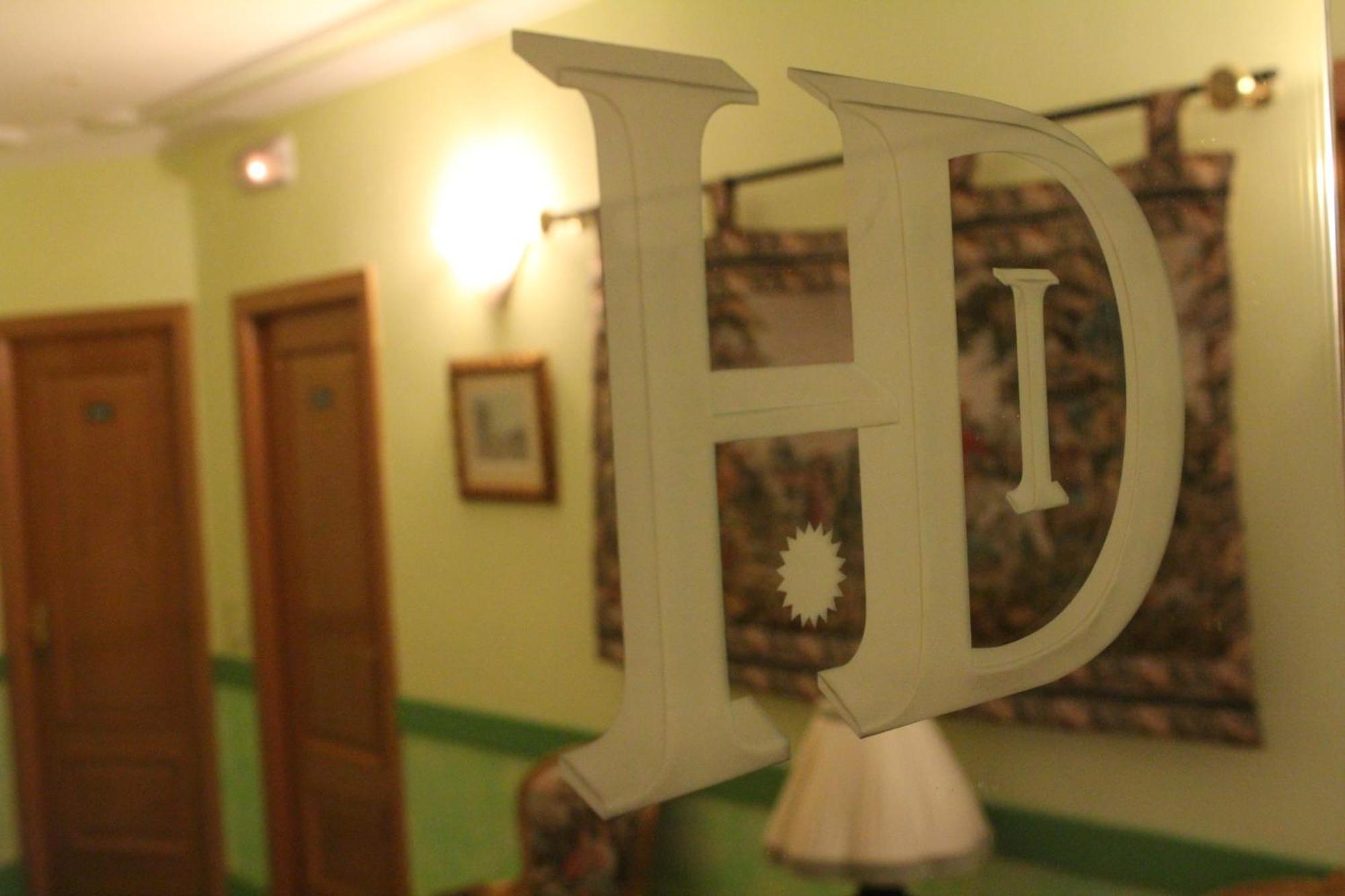 Hostal Dona Isabel Majadahonda Eksteriør bilde