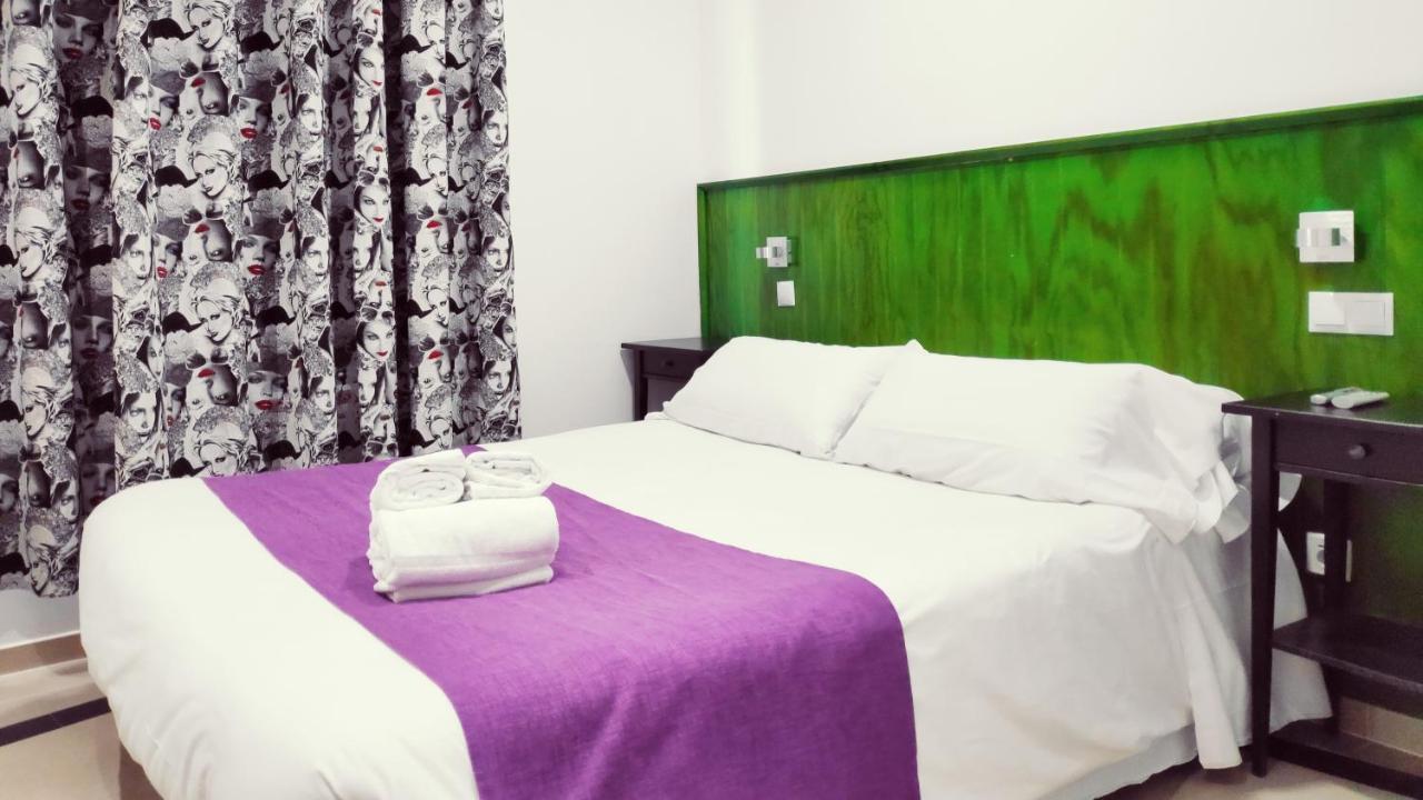 Hostal Dona Isabel Majadahonda Eksteriør bilde