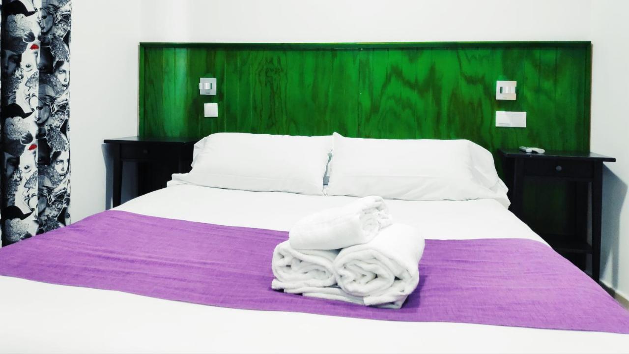 Hostal Dona Isabel Majadahonda Eksteriør bilde