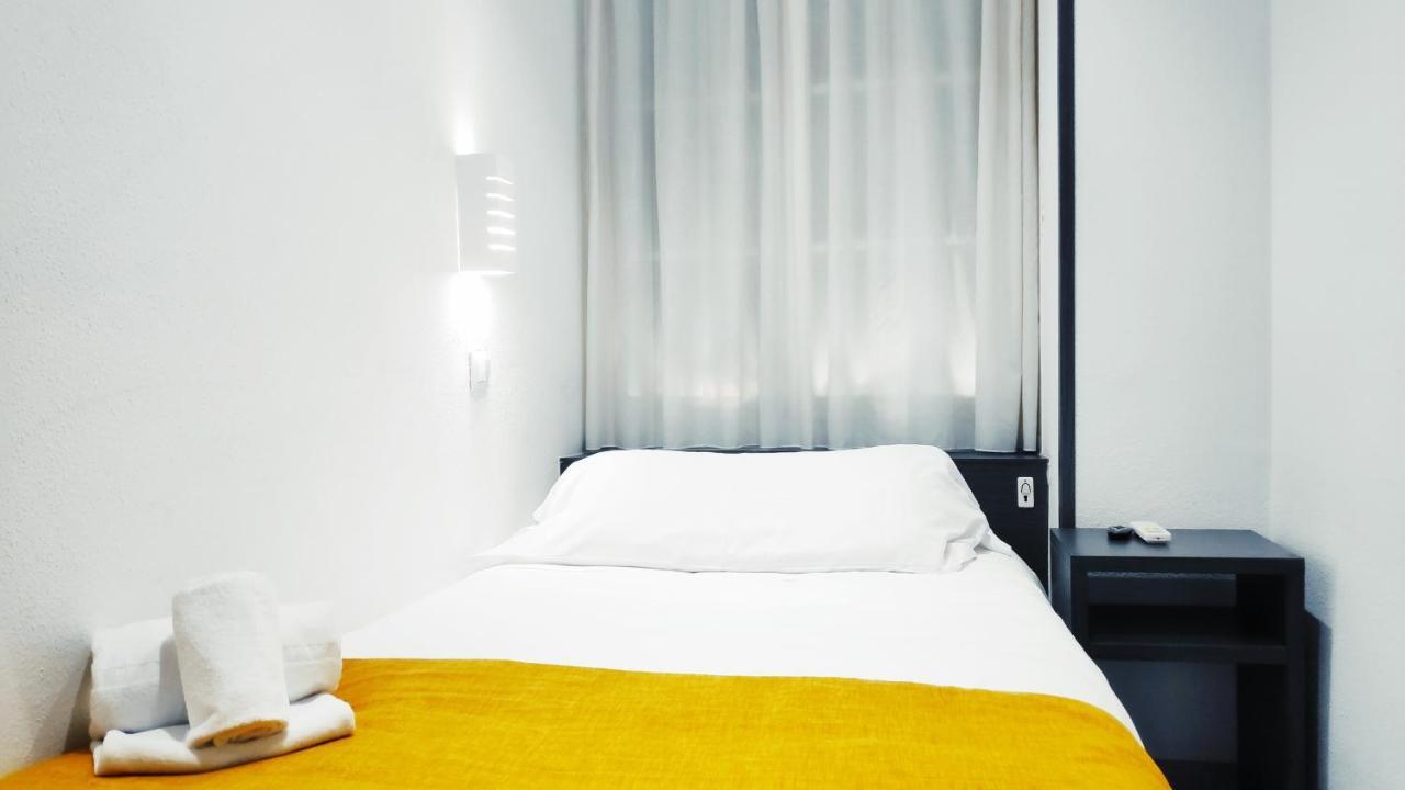 Hostal Dona Isabel Majadahonda Eksteriør bilde