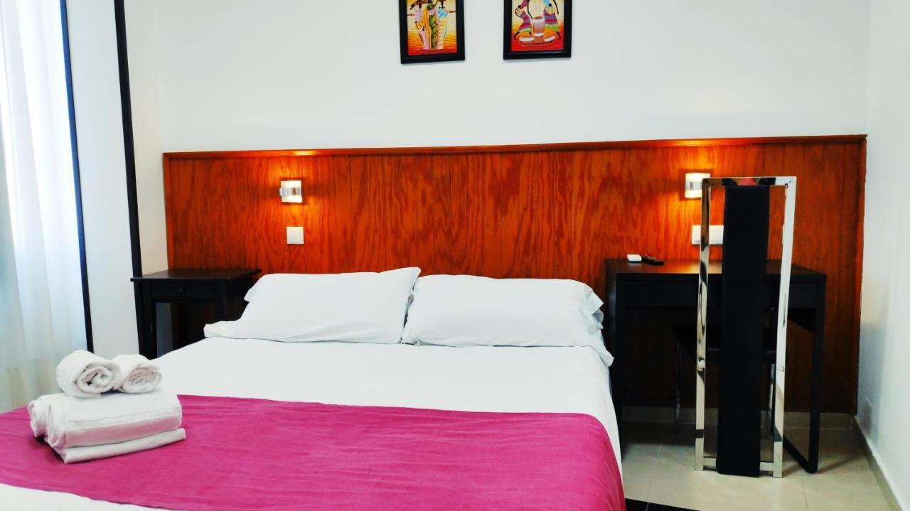 Hostal Dona Isabel Majadahonda Eksteriør bilde