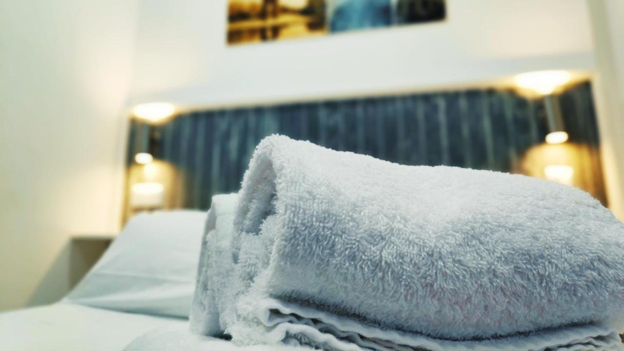 Hostal Dona Isabel Majadahonda Eksteriør bilde